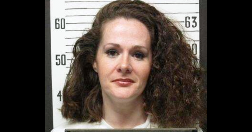 Christa Pike’s execution temporarily halted, as Tennessee seeks to put to death first woman in 200 years Christa Pike's execution temporarily halted, as Tennessee seeks to put
