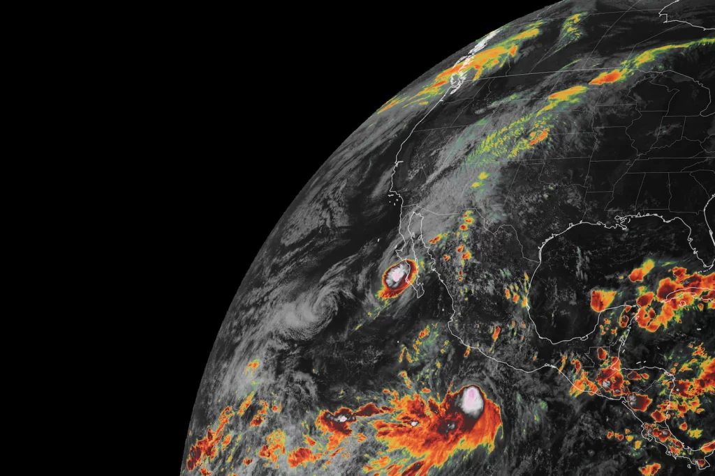 Flash-flooding hits the Southwest after Polo’s landfall Flash flooding hits the Southwest after Polo’s landfall