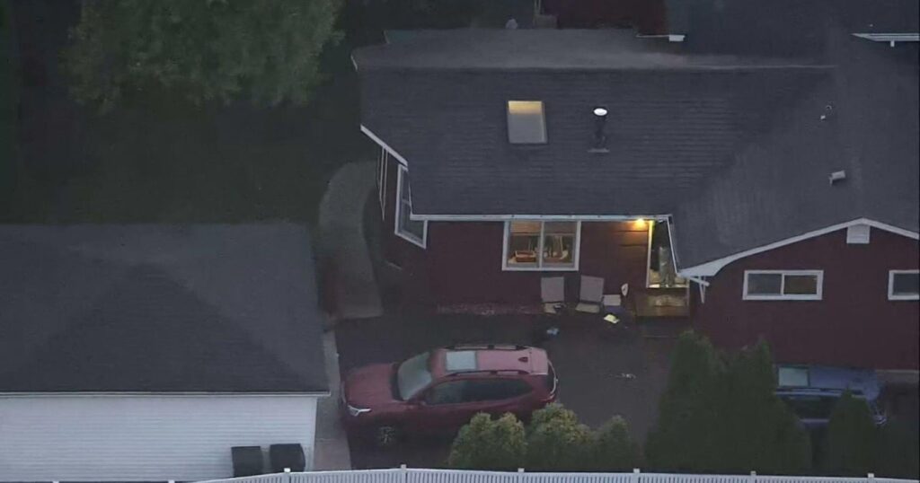 5 people found dead with gunshot wounds in house in