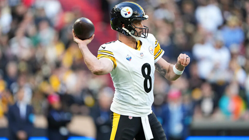 Aaron Rodgers throws 540th career touchdown, passing Peyton Manning on