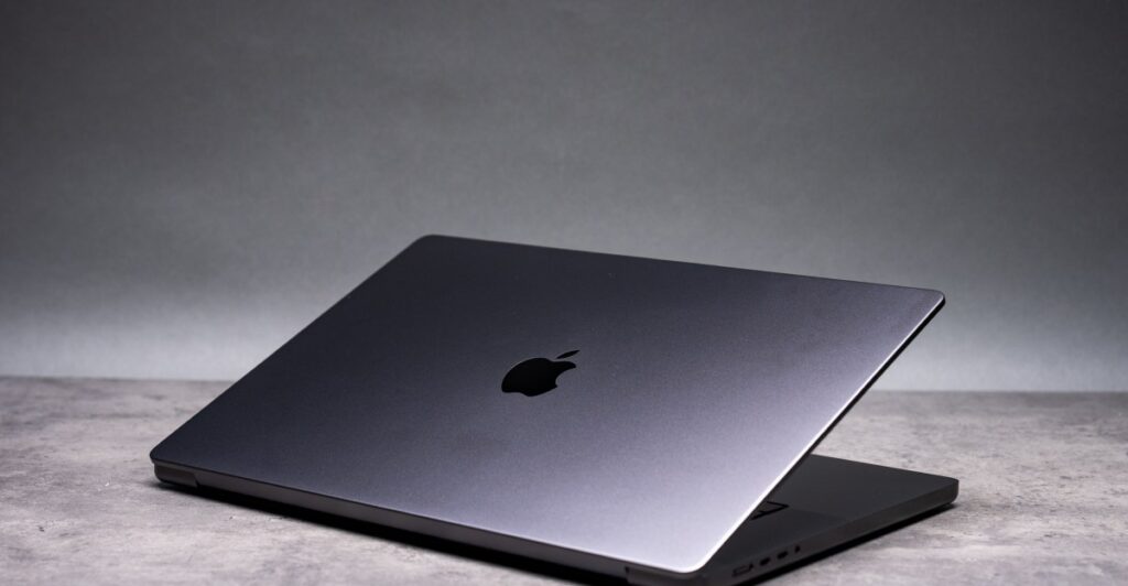 Apple will reportedly debut its first touchscreen MacBook in three
