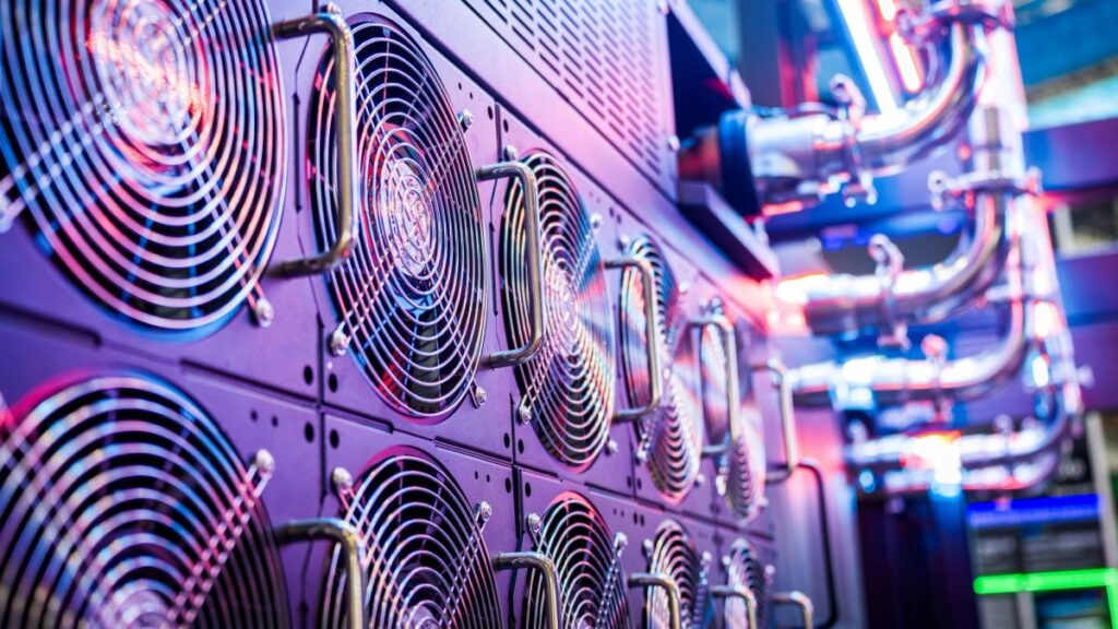 Bitcoin mining pool once handling 2.3% of network shuts after
