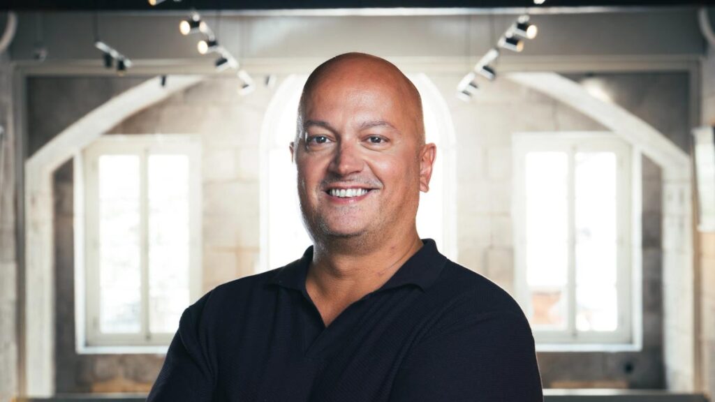Bitcoin’s wealthy holders are moving from trading to private banking, Xapo CEO says Bitcoin’s wealthy holders are moving from trading to private banking,