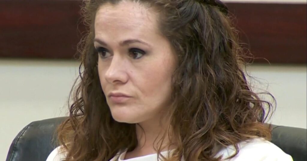 Christa Pike suffering from pneumonia, unable to move arms after botched execution, lawyers say Christa Pike suffering from pneumonia, unable to move arms after