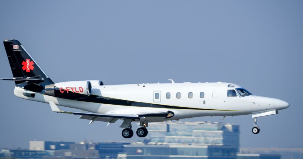 Coast Guard searching off Nantucket for missing jet heading from Bermuda to Boston Coast Guard searching off Nantucket for missing jet heading from