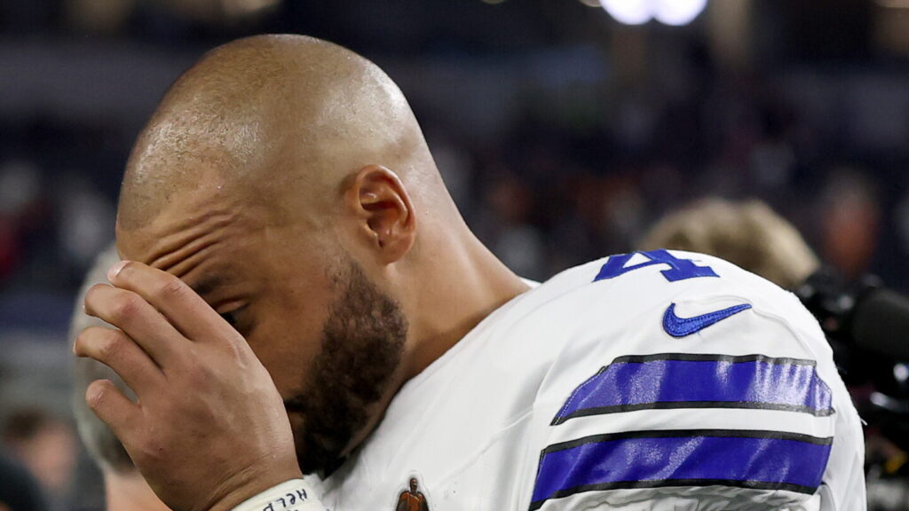 Dak Prescott did not appreciate stadium worker calling Cowboys’ loss “embarrassing” Dak Prescott did not appreciate stadium worker calling Cowboys' loss