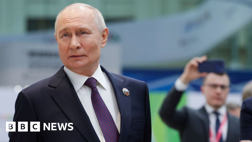 Elon Musk is a 'real genius', Putin says after satellite talks with SpaceX boss – BBC Elon Musk is a 'real genius', Putin says after satellite