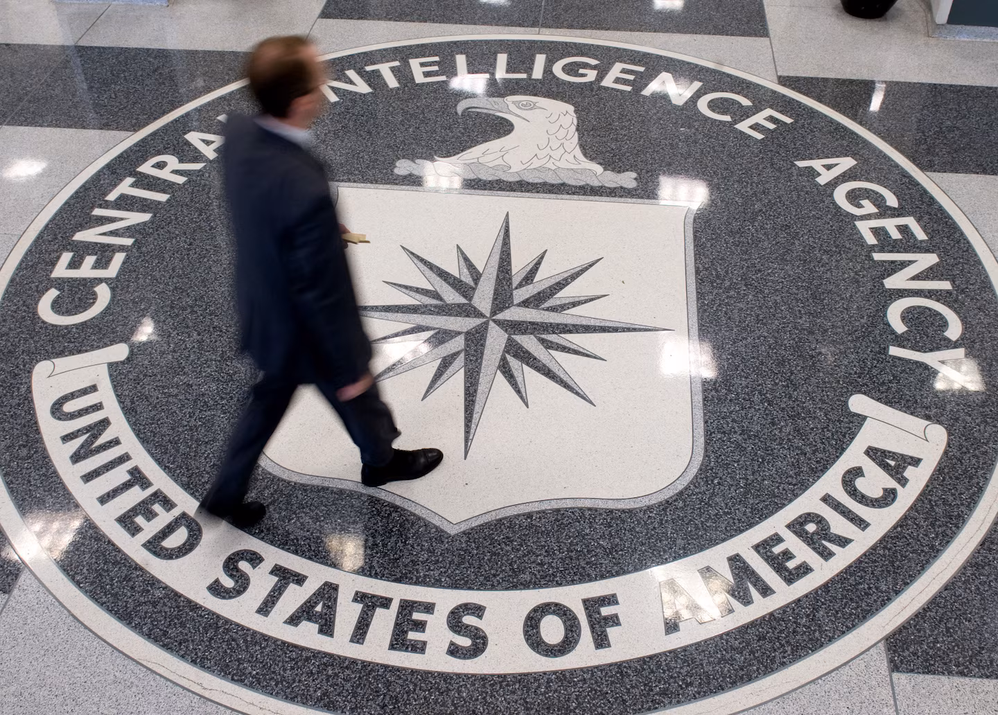 Ex-CIA official pleads guilty to $195 million fraud involving gold bars Ex CIA official pleads guilty to $195 million fraud involving gold