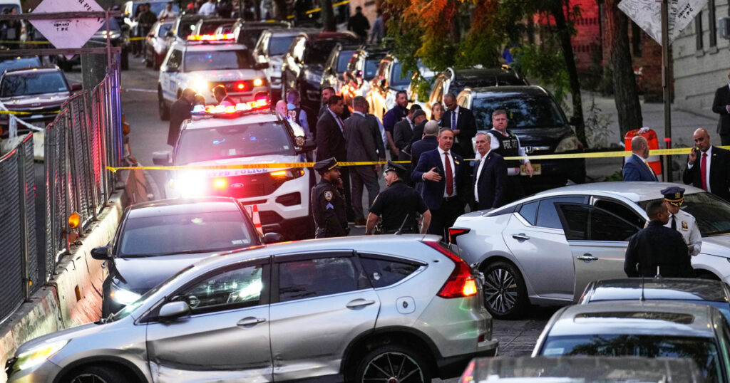ICE officer shoots man in New York City ICE officer shoots man in New York City