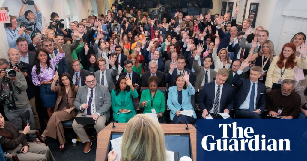 Judge extends White House access to banned media outlets CNN,