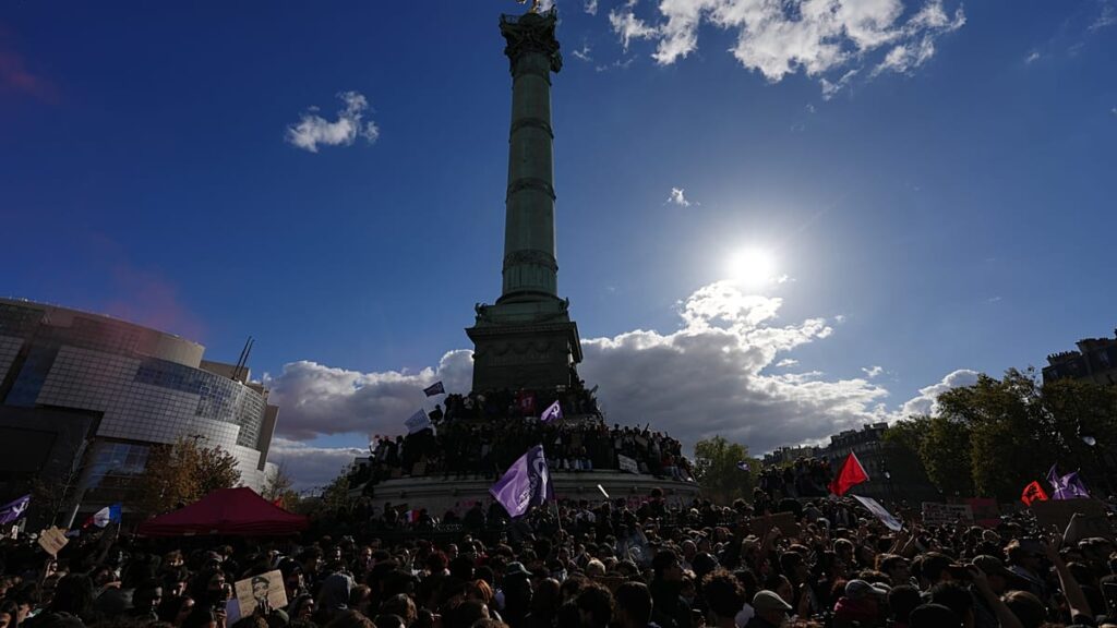 Mélenchon declares ‘Bastille retaken’ after major student rally in Paris Mélenchon declares ‘Bastille retaken’ after major student rally in Paris