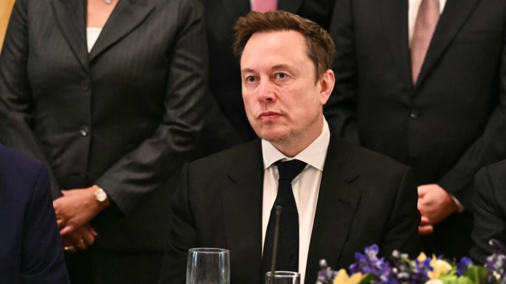 Musk says Trump responsible for any curbs on Ukraine's Starshield