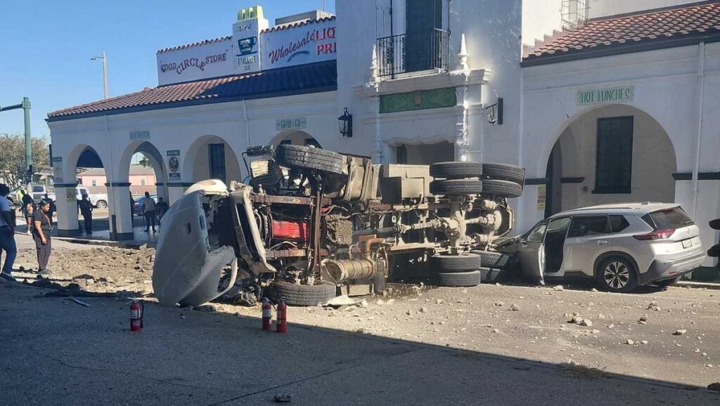 New Orleans police respond to major dump truck crash