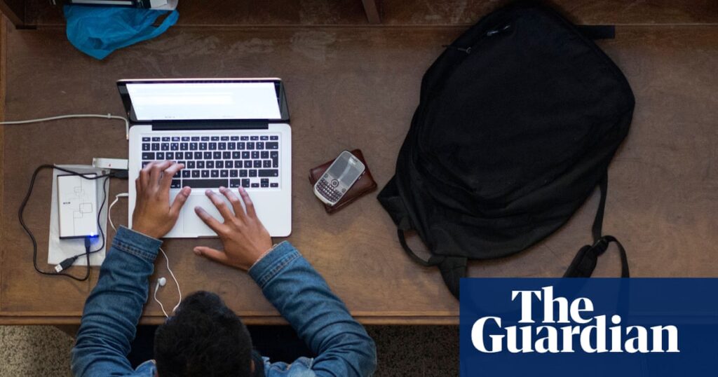 Online ads weaponised to deliver ‘zero click’ spyware, researchers say |