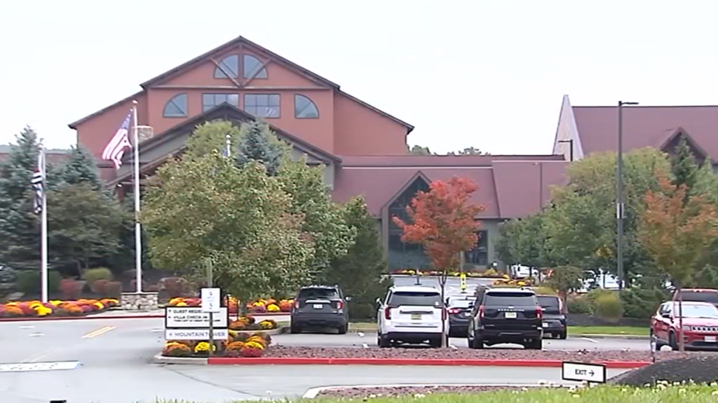 Pa. Great Wolf Lodge homicide: Woman kills husband, 3-year-old son, police say Pa. Great Wolf Lodge homicide: Woman kills husband, 3 year old son,