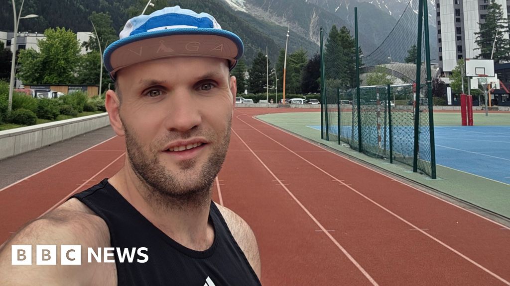 Powys runner's fitness addiction made him 'obsessive and anxious' – BBC Powys runner's fitness addiction made him 'obsessive and anxious'