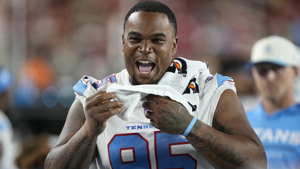 Reports: Titans released DT Jordan Elliott after he went to