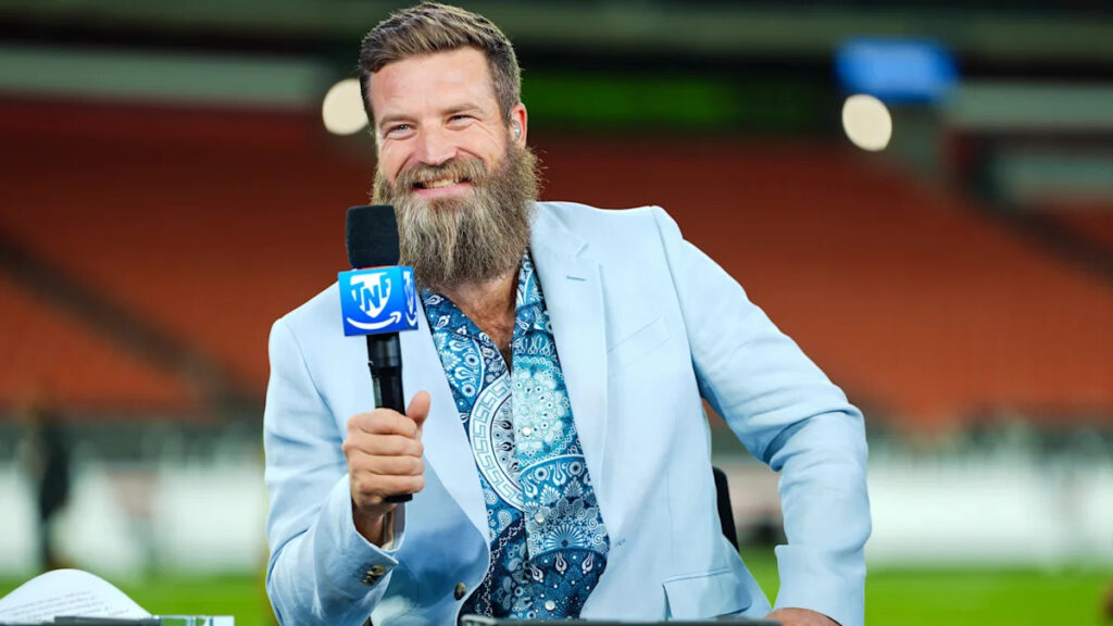 Ryan Fitzpatrick on Broncos QB Bo Nix: ‘It’s almost disrespectful to the quarterback position how he’s playing football right now’ Ryan Fitzpatrick on Broncos QB Bo Nix: 'It's almost disrespectful