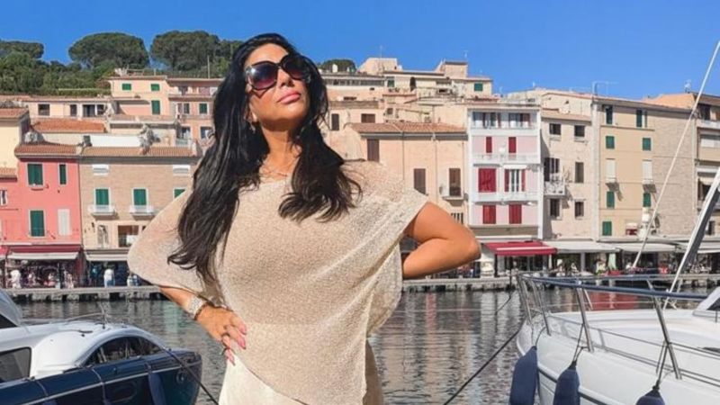 She left Vegas to live on a ‘Blue Zone’ island where people live past 100 years old She left Vegas to live on a ‘Blue Zone’ island