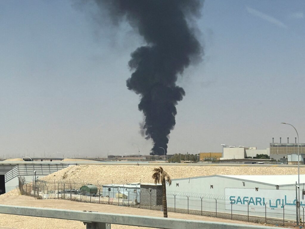 Three killed, 36 injured in Houthi attacks on Saudi airports, Riyadh says | Armed Groups News Three killed, 36 injured in Houthi attacks on Saudi airports,