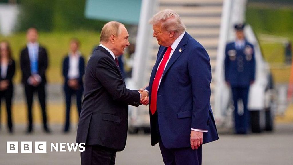 Trump announces deal for Russian diesel as Zelensky calls it a 'gift to Putin' – BBC Trump announces deal for Russian diesel as Zelensky calls it