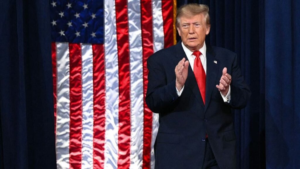 Trump denounces Houthi attacks after Saudi crown prince call as