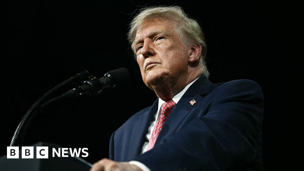 Trump ordered to answer questions under oath in BBC lawsuit – BBC Trump ordered to answer questions under oath in BBC lawsuit
