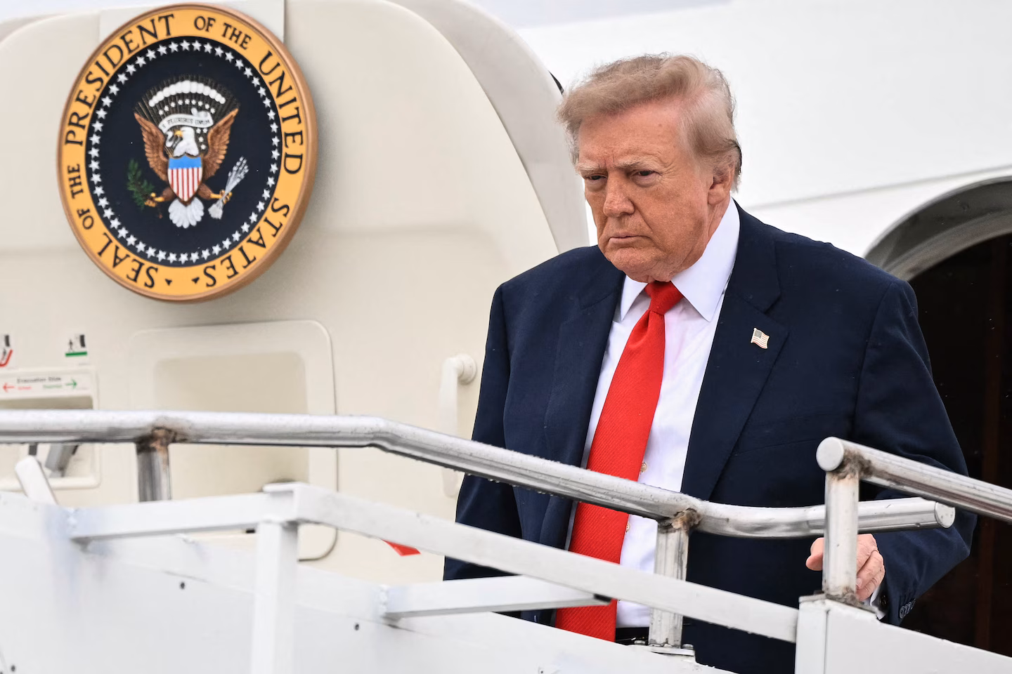 Trump says Ukraine should ‘get a new president’ after U.S.-Russia diesel deal Trump says Ukraine should ‘get a new president’ after U.S. Russia