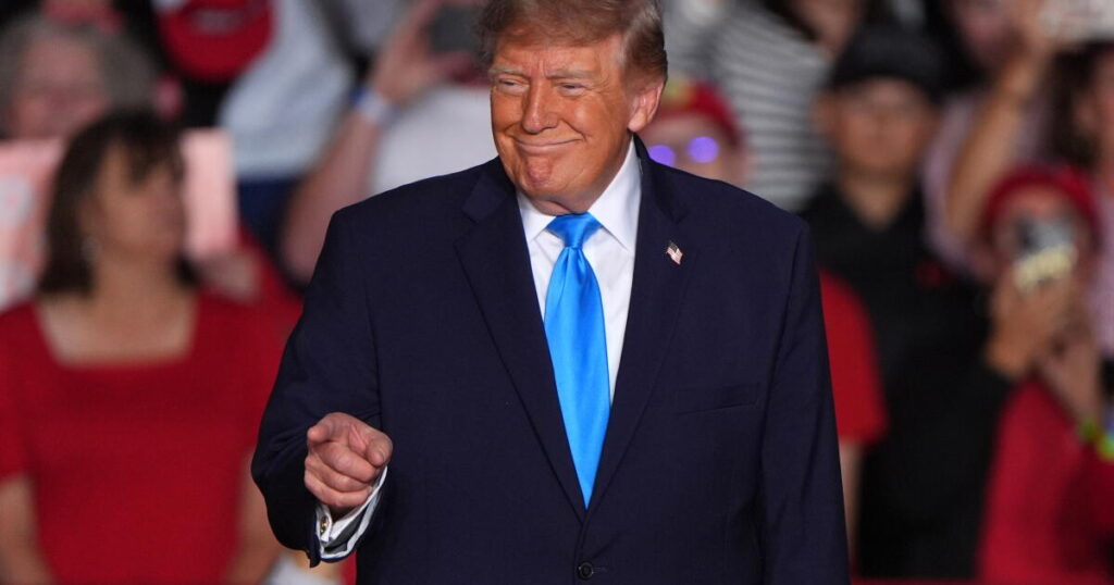Trump suggests letting Iran ‘take out’ Los Angeles, San Diego at campaign rally Trump suggests letting Iran 'take out' Los Angeles, San Diego
