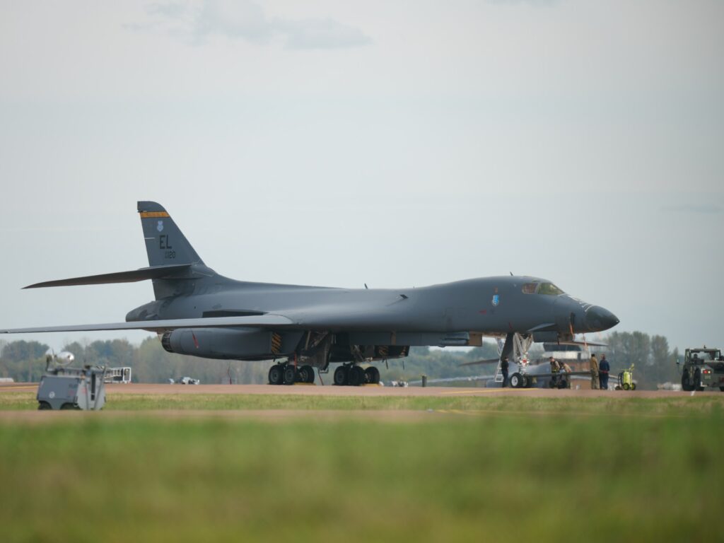 US withdraws B-1 bomber aircraft from UK’s Fairford base amid Iran fears | Military News US withdraws B 1 bomber aircraft from UK’s Fairford base amid