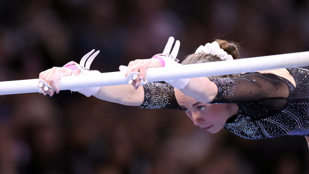 U.S. women’s gymnastics team puts two historic streaks on the line at World Championships U.S. women's gymnastics team puts two historic streaks on the