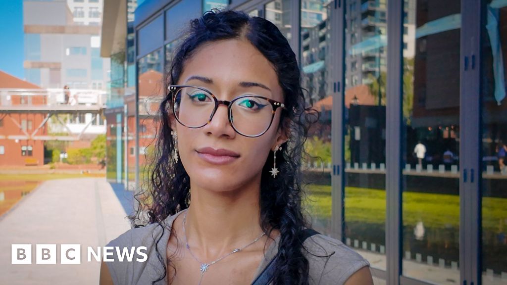 What happens when you grow up not knowing your family medical history? – BBC What happens when you grow up not knowing your family