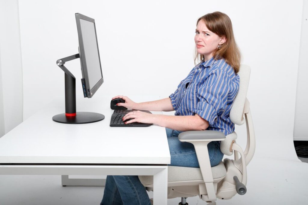 Workplace wellness staples — like your ergonomic chair — might be huge waste of money: study Workplace wellness staples — like your ergonomic chair — might