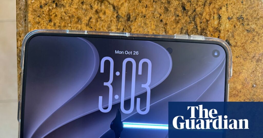 IPhone Duo owners report cracks in Apple’s first foldable handset